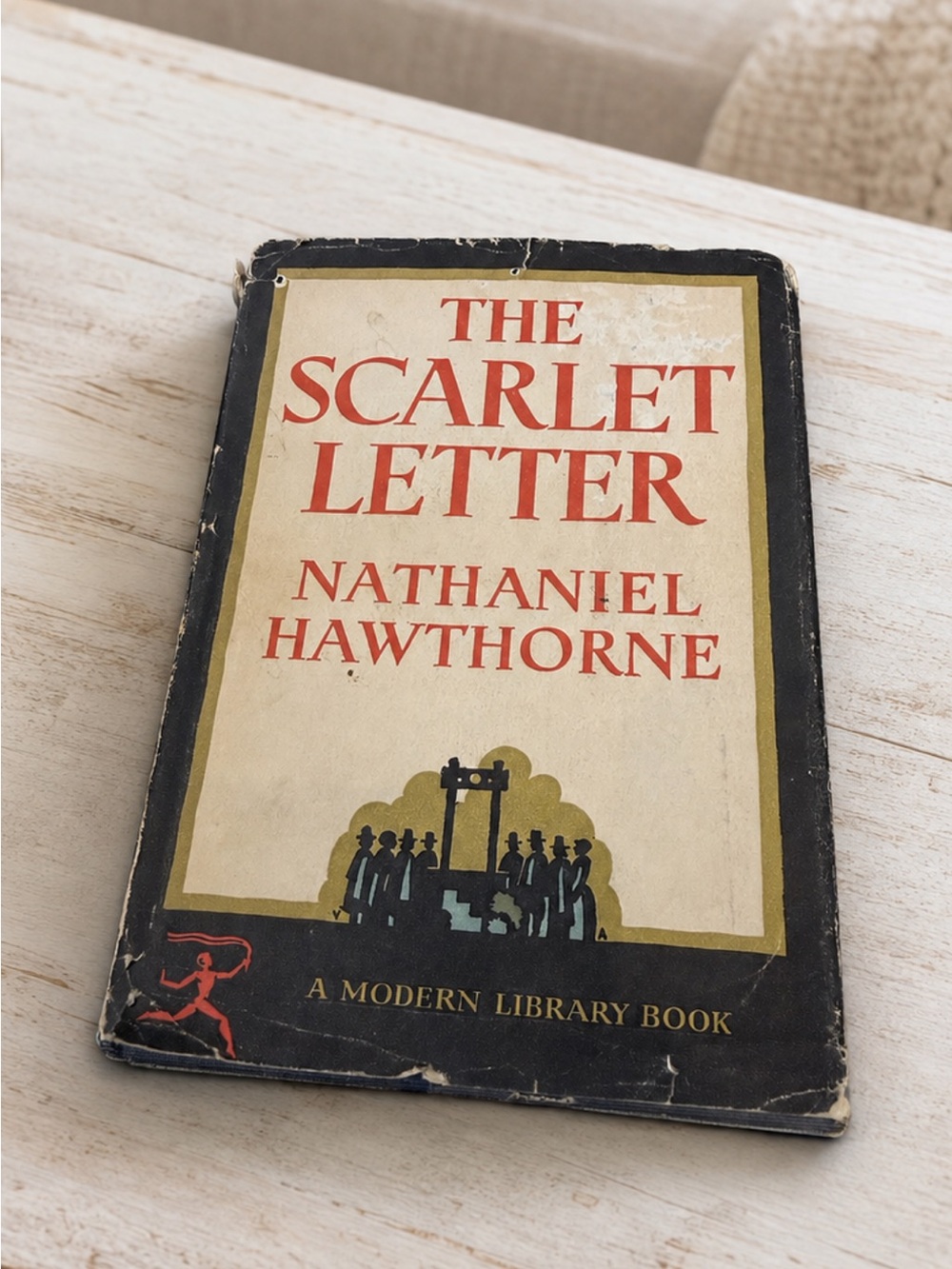 Vintage 1950 Hardback The Scarlet Letter by Nathaniel Hawthorne. Collectible